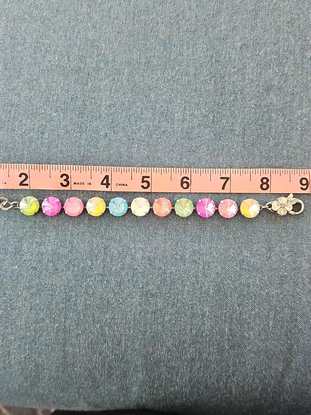 Sabika-Inspired Crystal Bracelet - Picture 8 of 8